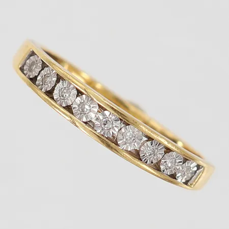 Ring med 8/8-slipade diamanter ca 9x0,005ct stl:18, bredd 1-3,5mm 18K Vikt: 2 g