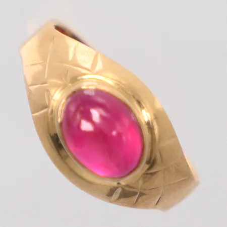 Ring röd sten stl:17½, 18k  Vikt: 3,2 g