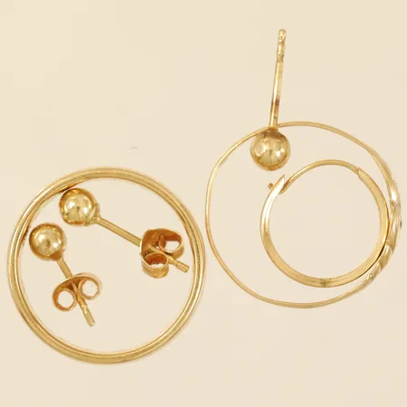 Diverse guld defekt gravyr 18K Vikt: 5,8 g