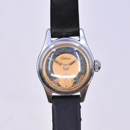 Damur Certina Vintage med läderband,  sprickor i glas, inga tillbehör