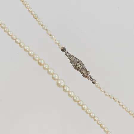 Pärlcollier 41cm plastpärlor, silverlås.