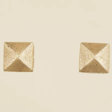 Ett par örhängen 7,2x7,2mm en snurrebuss saknas silver Vikt: 3,5 g