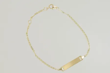 Armband med bricka till barn längd 13-15,5 cm bredd 4 mm, 14K  Vikt: 1,2 g