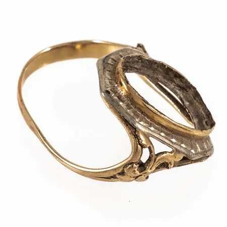 Defekt ring 10K 2,0g Vikt: 2 g