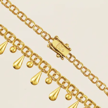 Collier Bismarck 43cm bredd 2,5-9,8mm 18K Vikt: 6,3 g