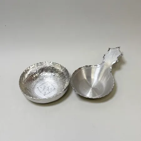 1 Kåsa, 15cm, 1 Skål 10cm, samiskt hantverk, tenn.