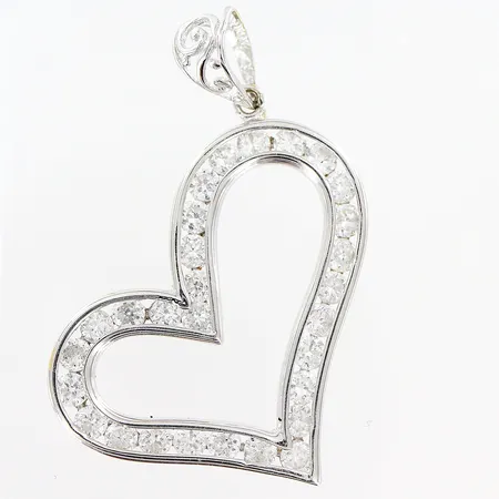 Hänge vitguld med stenar 36x28mm, 18K Vikt: 4 g