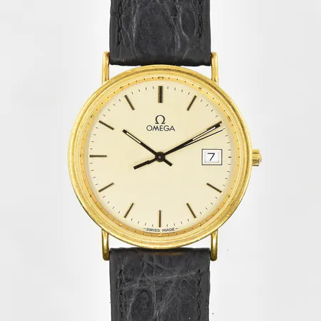 Herrur Omega 18K, quartz, Ø32½mm, boettnr 53781192, datum, läderband, behov av batteribyte, graverad bakboett. bruttovikt 29,0g.