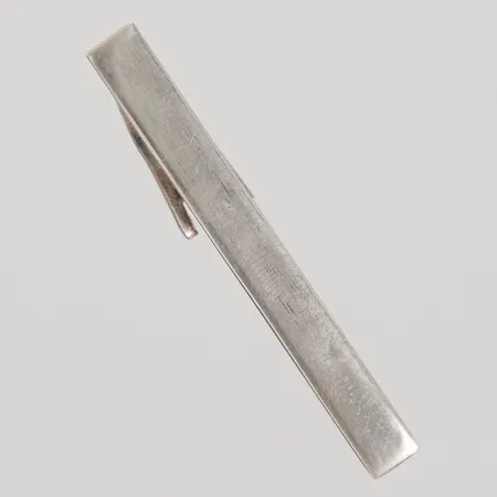 Slipsnål defekt 5cm, bredd 5,5mm, trasig klämma, silver 830 Vikt: 3,7 g