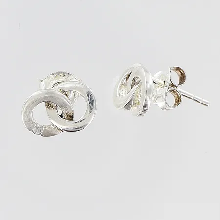 Örhängen 7x11mm Guldfynd diamanter 2 x ca 0,01ct, silver 925/1000. Vikt: 2 g