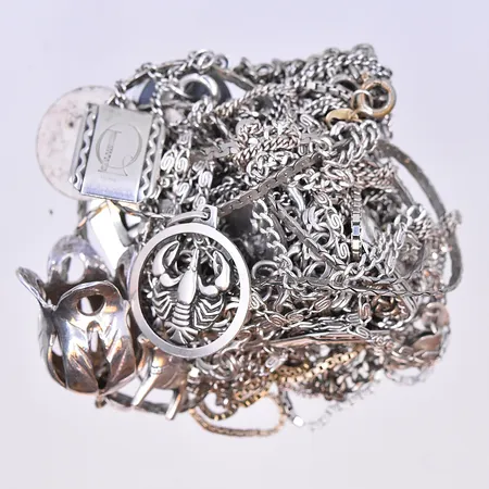 Diverse silver 830/1000 vikt 103,9g Vikt: 103,9 g