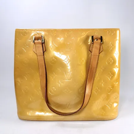 Handväska Louis Vuitton Houston Bag, monogram Vernis, gult lackläder, läderdetaljer, 30x25x15cm, datumkod LW0010, slitage, fläckar, missfärgning, inga tillbehör