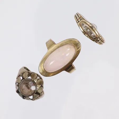 3st Ringar med stenar samt diamanter 3xca0,01ct 8K Vikt: 8,8 g