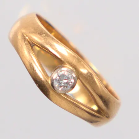 Ring stl. 18, diamant 1x 0,15ct enligt gravyr, gravyr, 18K Vikt: 5,3 g