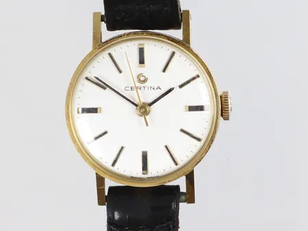 Damur Certina 18K Ø21mm manuell uppdragning, ca 1960-tal, läderband med slitage, guld i boett bruttovikt 13,8g  