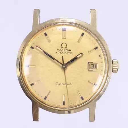 Herrur Omega Geneve Ø34,5mm, automat, datum, cal. 565, verknummer 31897071, boettnummer 166.070, 14K i boett, åldersbetingat slitage, smutsigt urverk, tjänstegravyr 1972, servicebehov, inga tillbehör, Bruttovikt: 35,2g