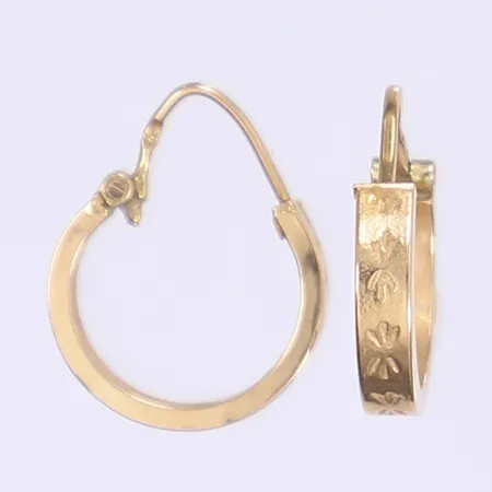 Ett par örhängen creoler Ø13mm bredd 3mm svenska stämplar 18K  Vikt: 1,3 g