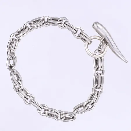 Armband 19cm bredd 6-8mm ostämplat silver Vikt: 27,4 g