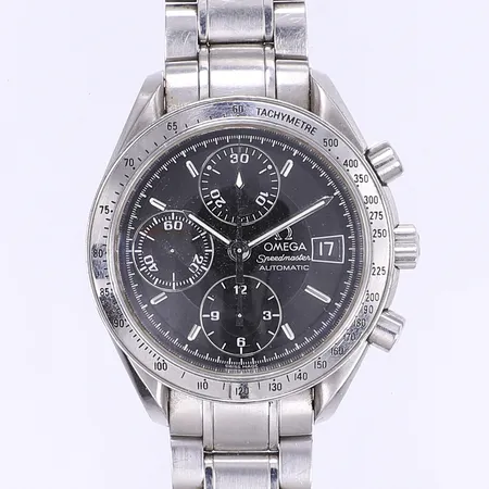 Herrur Omega Speedmaster Date Ø39mm, automat, kronofraf, datum, stål, ref. 3513500, serienummer 58866718, smärre bruksslitage, går ca -60sek/24h, stållänk 1563/850, ca 15cm, bruksslitage, OBS saknar en skruv vid låset vilket gör att låset ej fungerar, defekt box, certifikat