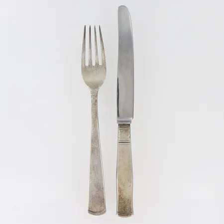 Bestick Rosenholm 1 bordsgaffel 18cm 1 bordskniv 20cm, stål i blad, GAB, silver 830/1000. Vikt: 98,8 g