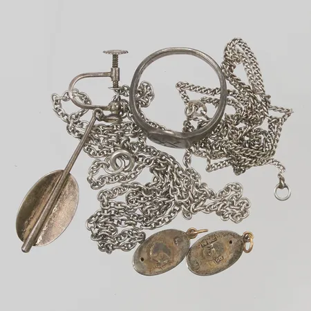 Diverse silversmycken defekt 830/1000 Silver 17,9g.