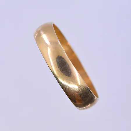 Ring stl:20, bredd 5 mm 8K. Vikt: 2,6 g