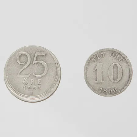 Två mynt, år 1986 och 1950, 400/1000 silver Vikt: 3,6g Vikt: 3,6 g