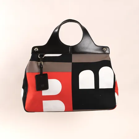 Väska Bally flerfärgat tyg och svart läder, mått 38x36x15cm, märkt Basan GZDC, made in Italy, tag, fläckar, slitage