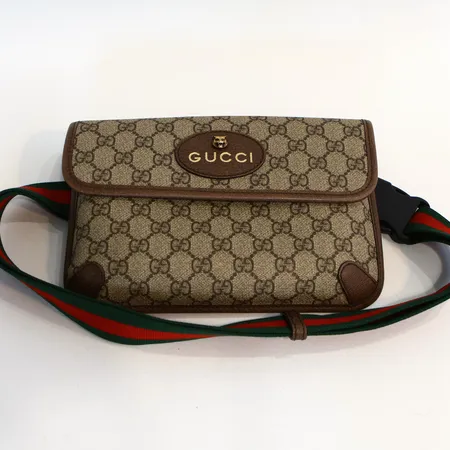 Väska Gucci GG Supreme Neo Messenger monogramcanvas mått: 24x3x17cm, refnr: 493930, bruksslitage, inga övriga tillbehör