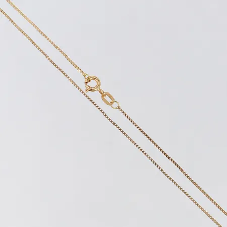 Kedja Venezia längd 38cm bredd 0,8mm 18K.  Vikt: 2,1 g