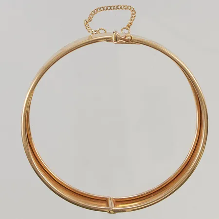 Armring öppningsbar 60x64mm bredd:15mm dekor, 18K 24,5g.