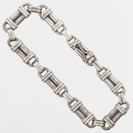 Armband längd 20,5cm, bredd 8,5mm, ostämplat silver  Vikt: 36,8 g