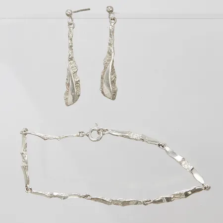 Smyckesset örhängen & armband, armband längd ca 19cm, örhängen längd ca 37mm, 925/1000 silver Vikt: 7,6g Vikt: 7,6 g