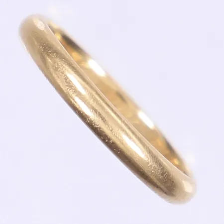 Ring slät stl: 21 bredd 3mm gravyr 18K Vikt: 5 g