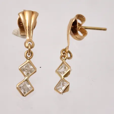 Örhängen mått 4,8x21mm, 4st vita stenar mått 3x3mm, 18K, 0,98g.
