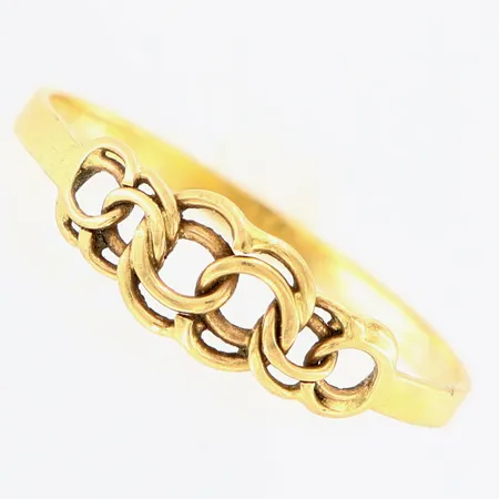 Ring Bismarck stl:19¼ bredd 1,5-6mm, något skev skena 18K. Vikt: 1,2 g