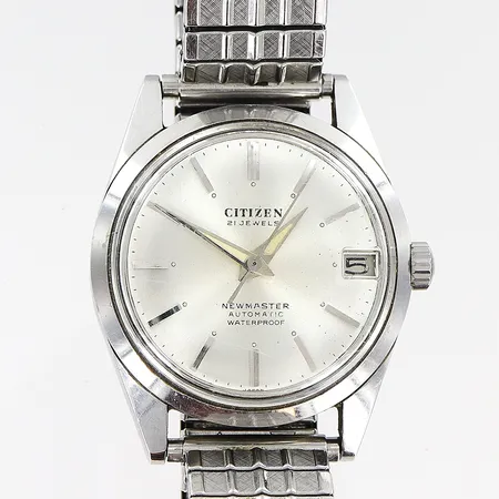 Herrur Citizen Newmaster stål automatisk 34mm, nr 51204/6040500, datum, sekundvisare, flexlänk i vitmetall, repor på glas, inga tillbehör.
