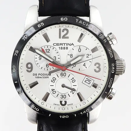 Herrur Certina DS Podium stål quartz, 42mm serie nr C001617A ref  QKM-BC-26567, läderband med slitage, viklås, behov av service/batteribyte, inga tillbehör.