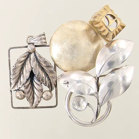 Diverse silversmycken skeva, buckliga, silver 830-925/1000 Vikt: 23,4 g