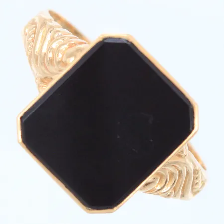 Klackring med Onyxplatta stl: ca 21 bredd: ca 2-13mm 18K Vikt: 3,8 g