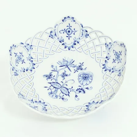 Gallerskål Meissen med lök-mönster, Ø18,5cm, höjd: 6cm Skickas med paket.