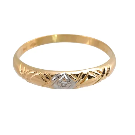 Diamantring, 18K guld, Diamant 0,003ct, Guldfynd (GFAB), stl:17½ mm, bredd 2-3 mm, fint skick Vikt: 0,9 g