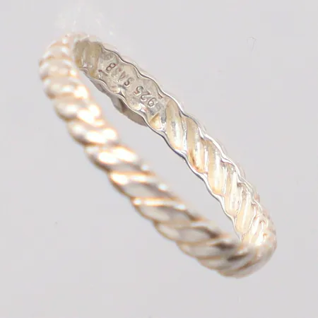 Ring silver 925/1000 stl:19¼ Vikt: 1,3 g