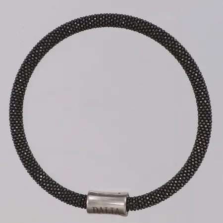 Armband längd 19,5cm, bredd 4,5mm, magnetiskt lås märkt Dalia, silver 925/1000  Vikt: 12,2 g
