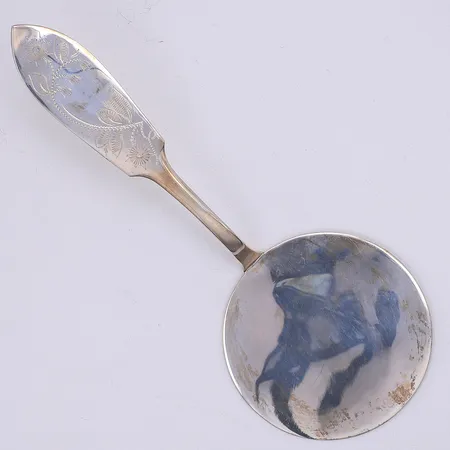 Kakspade modell Tornedal 18cm finska stämplar, monogram baksida, 830/1000 silver Vikt: 47,2 g