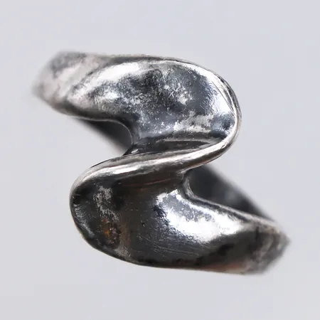 Ring Stl:18¾, bredd: 3,4-14,4mm, 925/1000 silver Vikt: 4,2 g