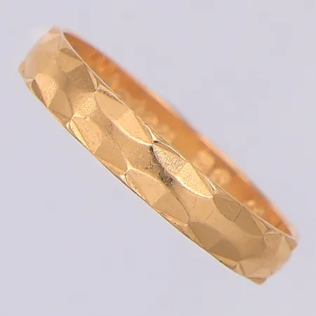 Ring slät stl:15½, gravyr, 18K Vikt: 1,3 g