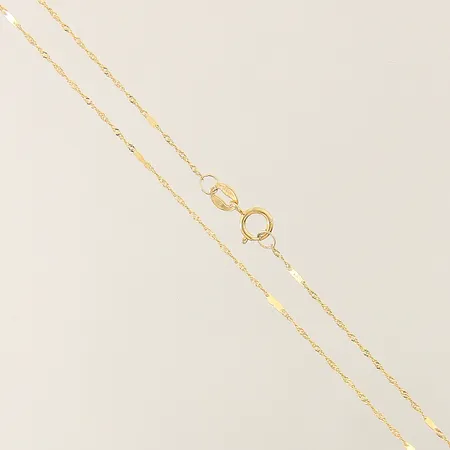 Kedja Singapore med gulddetaljer längd 45,5cm bredd 0,9mm 18K Vikt: 0,6 g