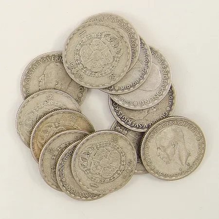 Mynt 13st 1 krona Gustaf V Sveriges Konung år 1942-1950 Ø25mm silver 400/1000 Vikt: 90,3 g