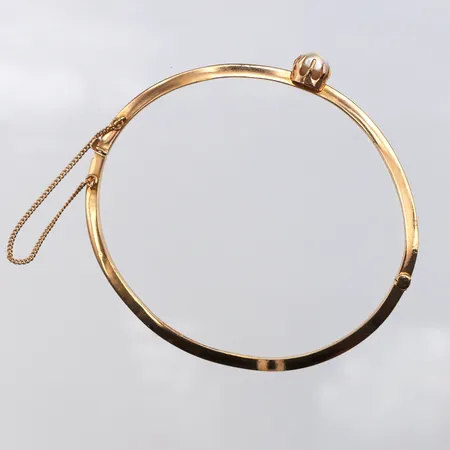 Stelt armband med pärla, innermått: 60x53mm, bredd: 2,1-7,2mm, 18K Vikt: 5,2 g